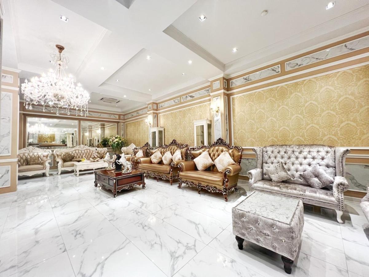 Отель Napheera Royal Tel Ban Khlong Bang Krathiam Экстерьер фото